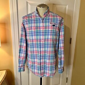 EUC Men's Vineyard Vines Harbor Fishing Style Pink Green Plaid Shirt Size SMALL